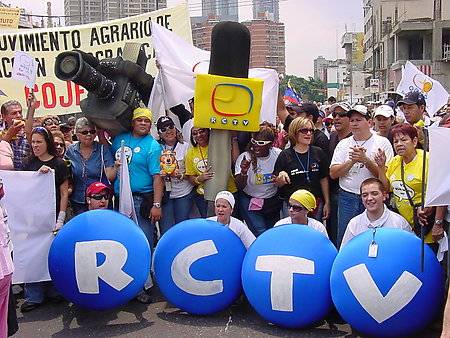 RCTV-marcha-contra-el-cierre1